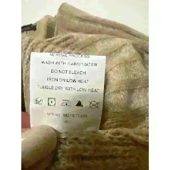 Boho Button Down V-Neck Raglan Sleeve Sweater Cardigan NWT Size S - Picture 12 of 12